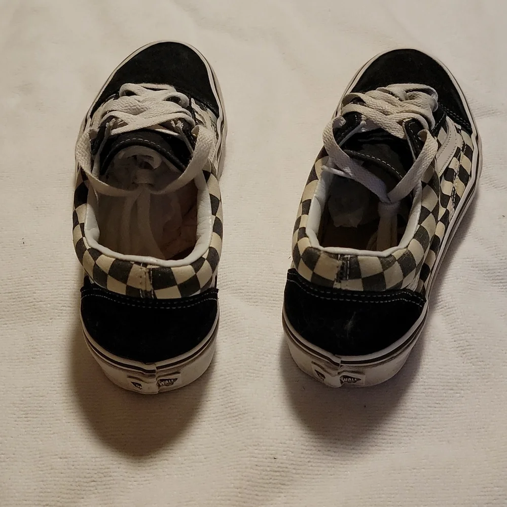 Vans - Picture 4 of 6